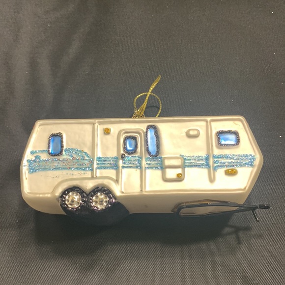 🎄Bronner’s Glass Travel Trailer Christmas Holiday Ornament - Picture 6 of 15